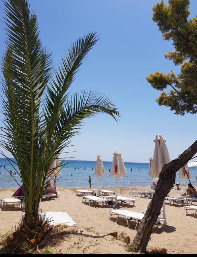 Blue Air Apartment 1Minute From Sea, 15 Min From The Airport Artemis City Center 外观 照片